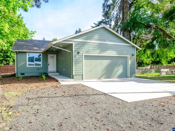 4306 Nandina St, Sweet Home, OR 97386