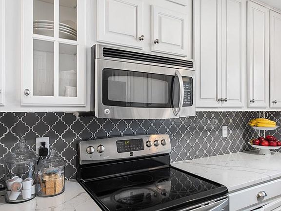 4th image of 1413 Pemberton Pl