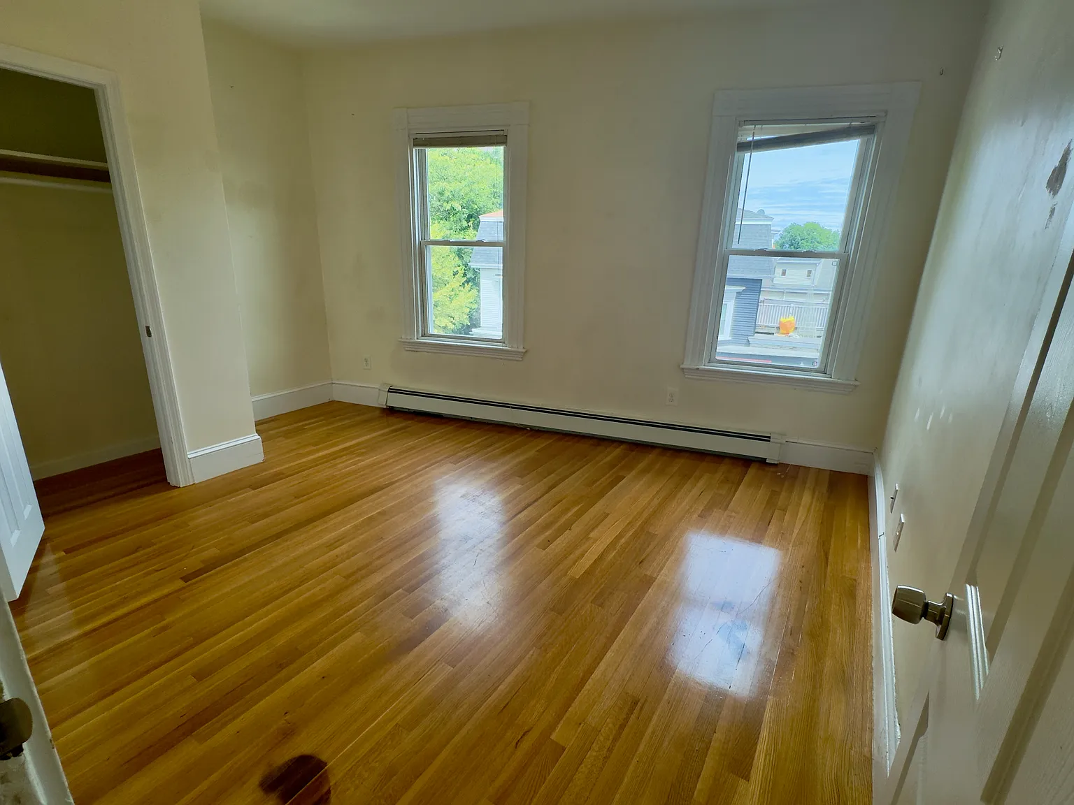 3 bed, 1100 sqft, $3,600 — Photo 4