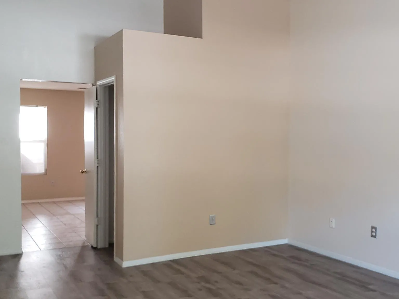 3 bed, 1150 sqft, $2,000 — Photo 2