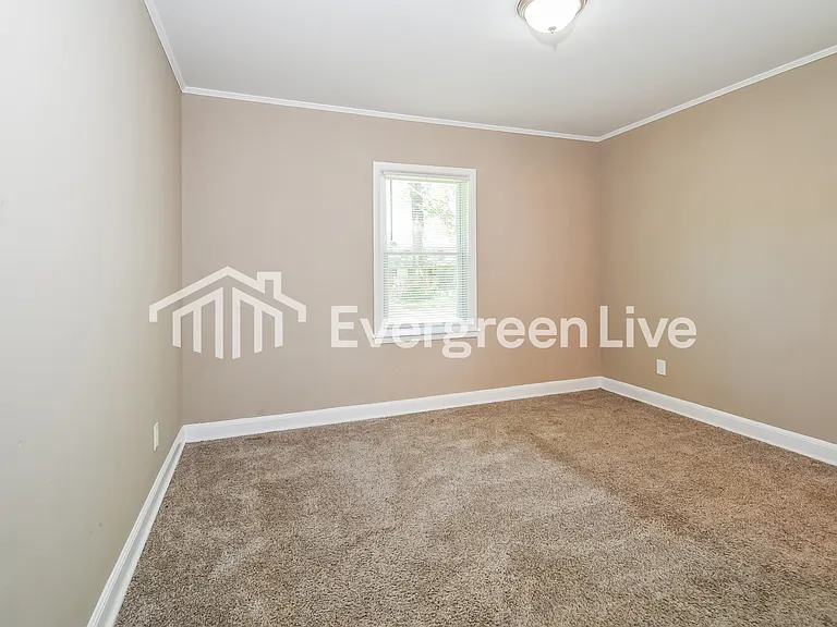 4699 Durbin Ave — Photo 9
