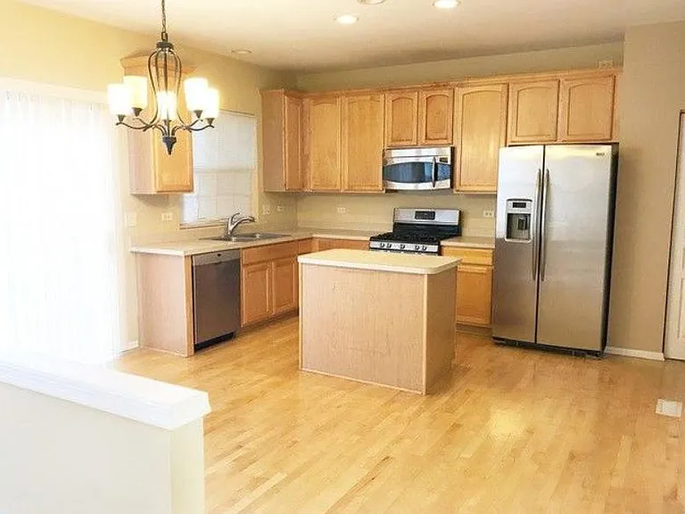3001 Peachtree Cir — Photo 4