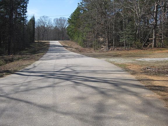 4th image of 123 Tanglewood Dr