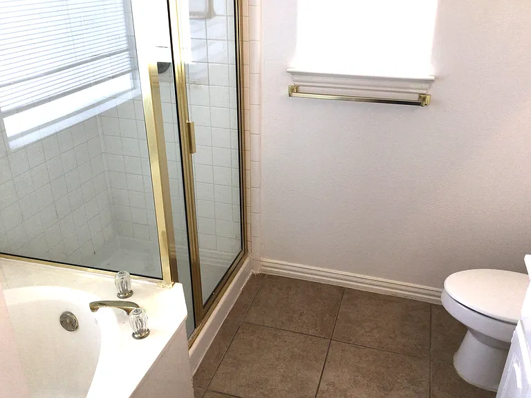 1208 Marchant Pl — Photo 13