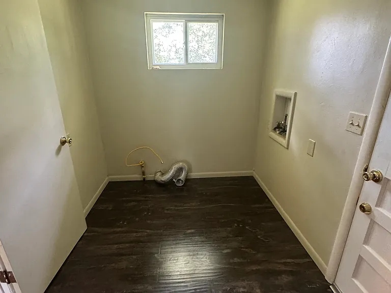 3320 Indiana Ave — Photo 2