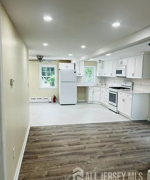 18 Lincoln Ave — Photo 3