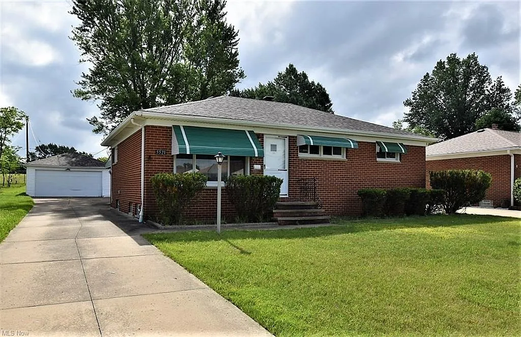5521 Alexander Rd photo 1