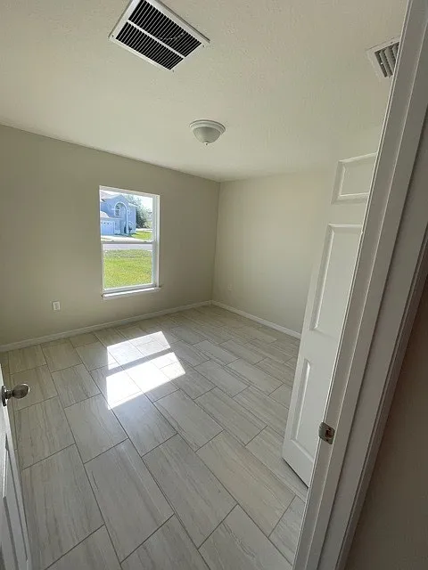 833 Ognon Court Unit B - 1 — Photo 3