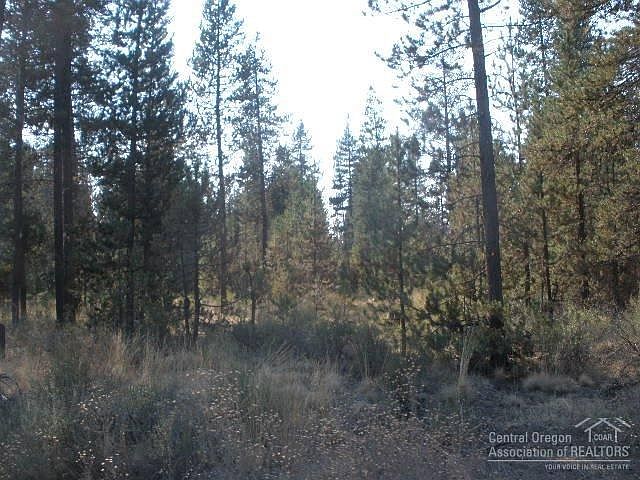 1st image of 52563 Antler Ln