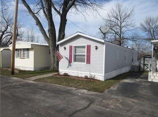 898 Ridge Rd, Webster, NY 14580