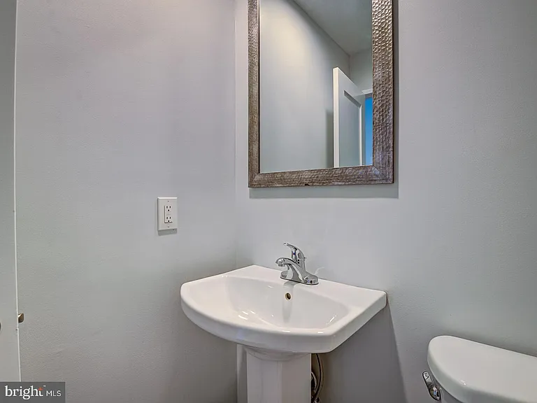 5 Climbing Ivy Ct — Photo 16