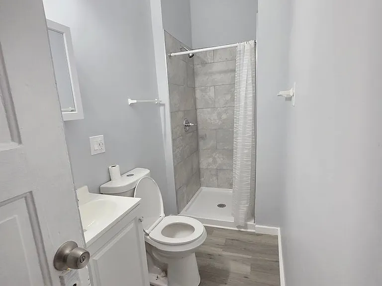 4421 Pennsylvania Ave — Photo 8