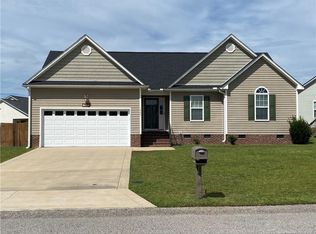 1467 SE Snowy Egret Dr E, Fayetteville, NC 28306