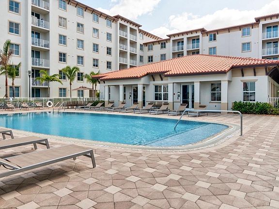 2nd image of 8290 Lake Dr APT 143