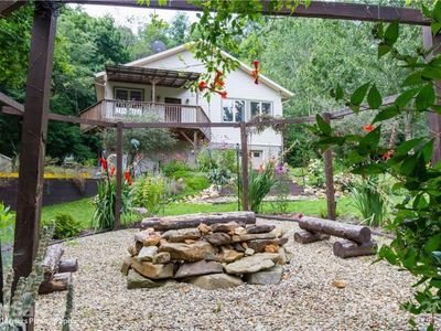 113 Twin Oaks Rd, Mars Hill, NC, 28754