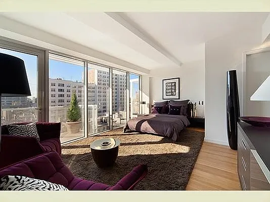 Sold by Stribling | media 35