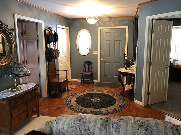 Large entryway 