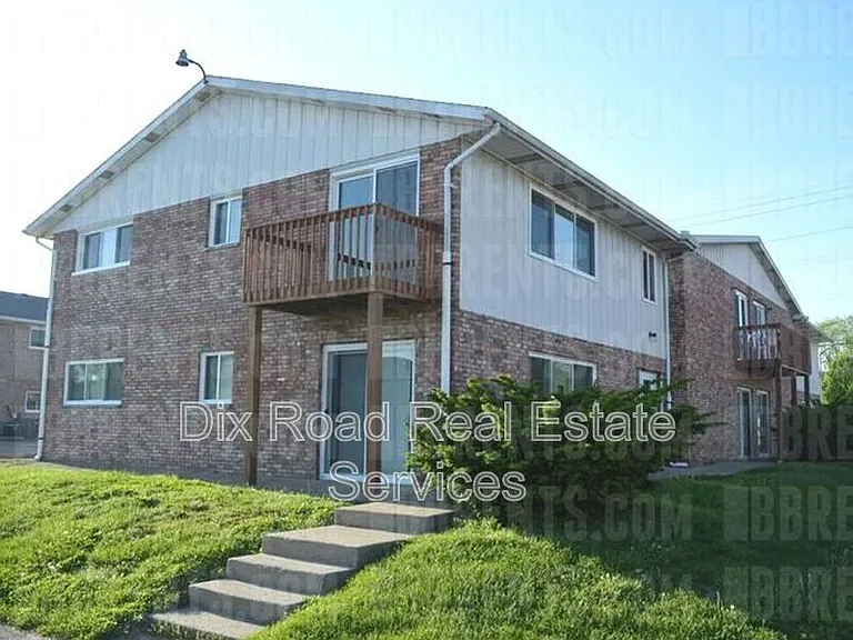 415 Sycamore Rd #D3 — Photo 28