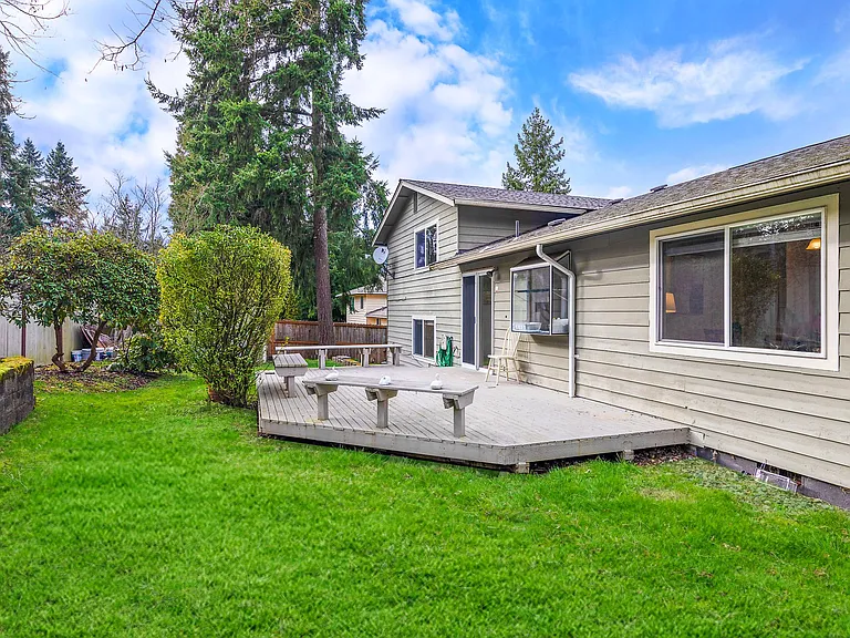 14717 SE 15th Pl — Photo 21