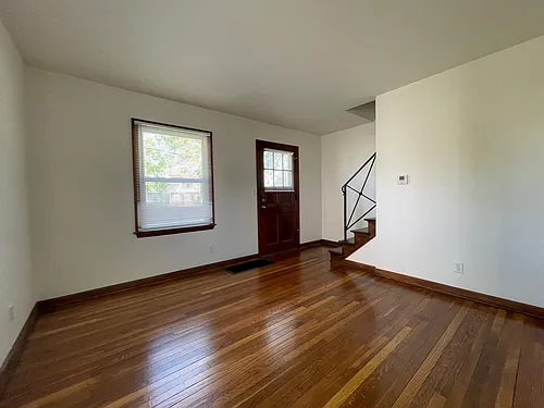 1169 King Ave Photo 1