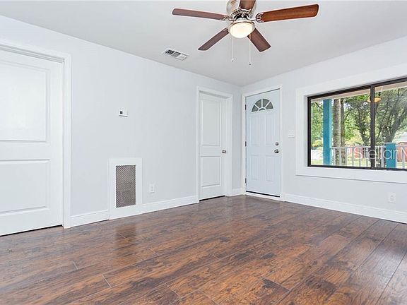3rd image of 1514 E Frierson Ave