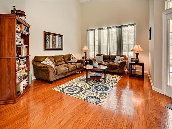 2nd image of 215 Brookgreen Way