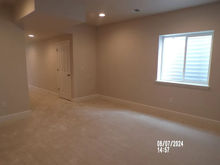 979 Oleander St — Photo 25