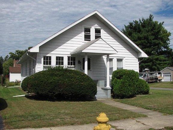 2nd image of 218 Kingsbury Ave