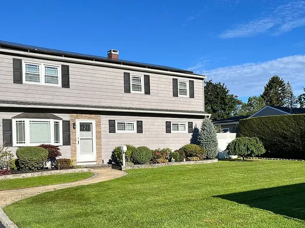 244 Norma Ave, West Islip, NY 11795