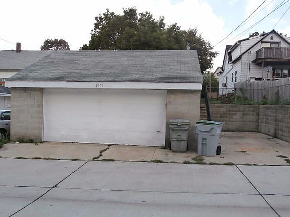 4th image of 2305 E Vollmer Ave