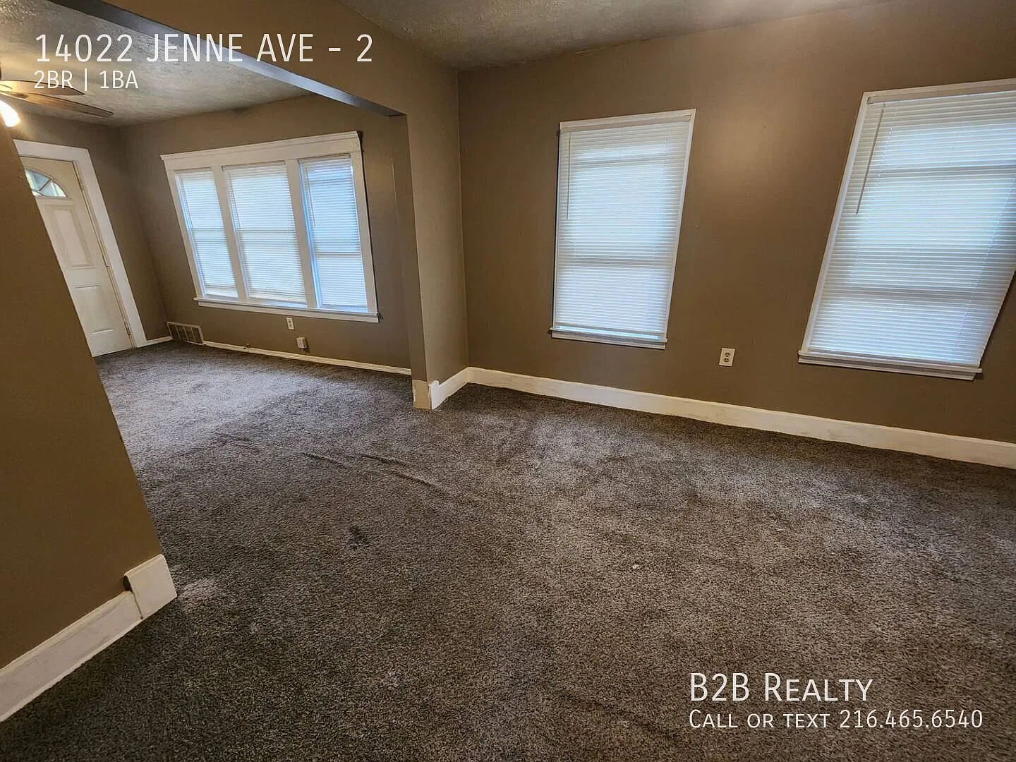 Available Now: Cozy 2-Bedroom Multi-Family Home in a Prime Location — Photo 2