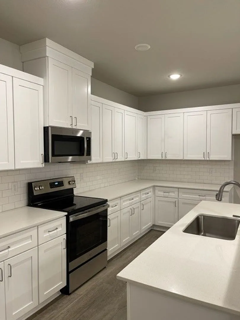 3/2/2 - Home Sweet Home Godley Isd — Photo 2