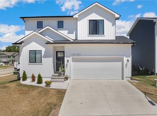 15153 Foxglove Ln, Urbandale, IA 50323