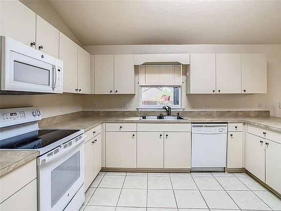 2nd image of 187 Larch Rd