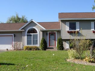 1239 Tierney Dr, New Richmond, WI 54017