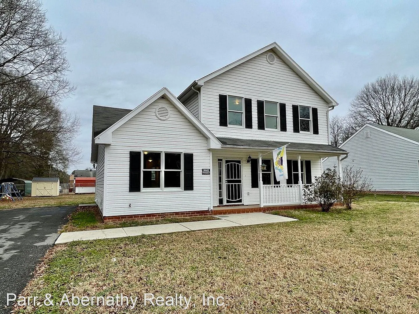 3 bed, 2.5 bath, 1600 sqft, $2,300 — Photo 1