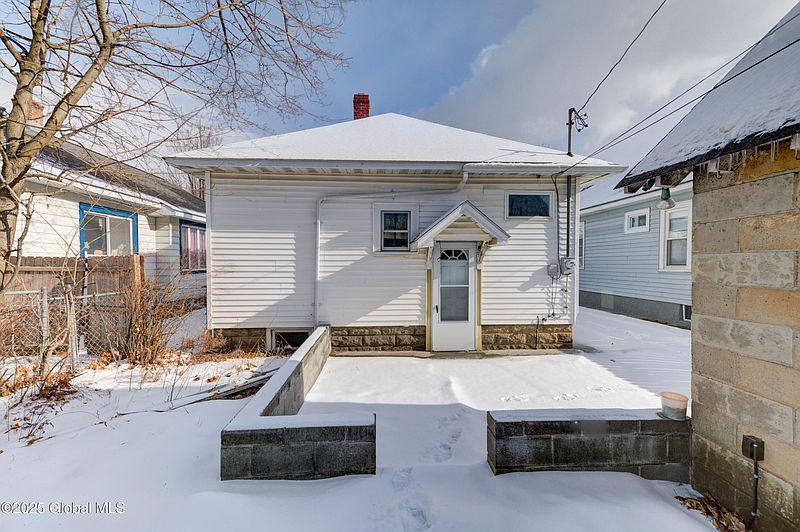 3rd image of 1538 Rutgers Street