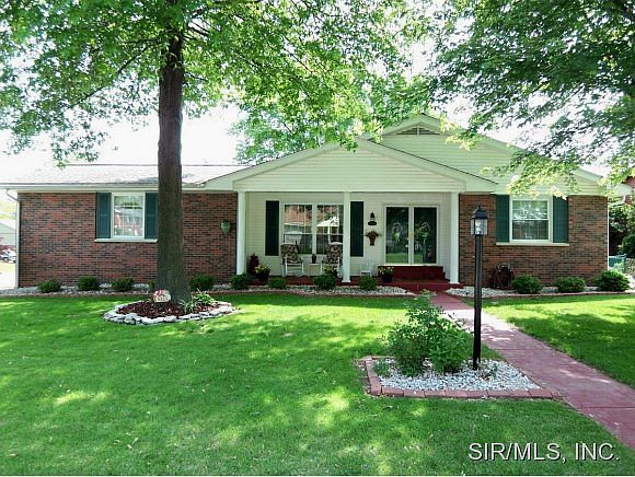 1st image of 5323 Dover Dr