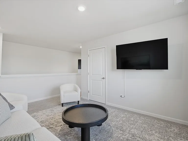234 N Farmhouse Dr — Photo 29