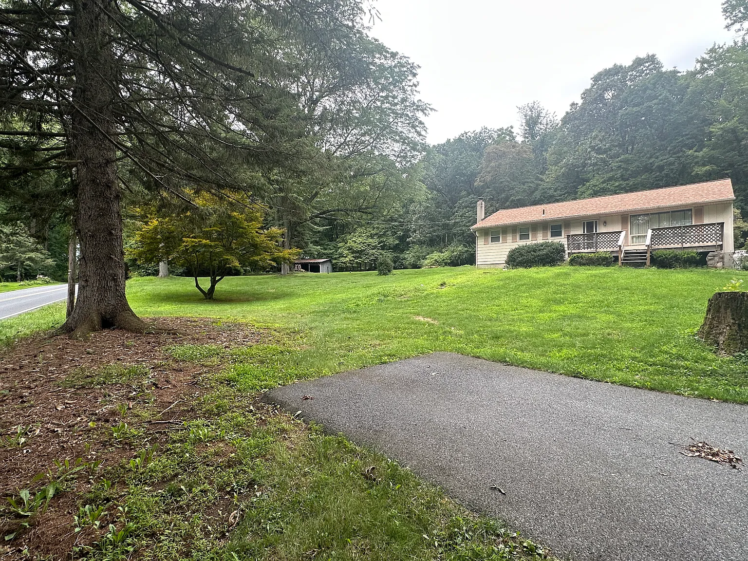 3 bed, 1260 sqft, $2,600 — Photo 2