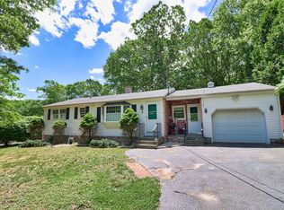 4 Dogwood Dr, Prospect, CT 06712