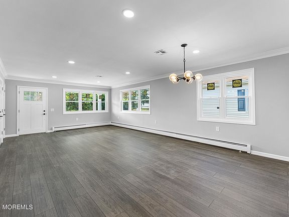4th image of 132 Orlando Boulevard