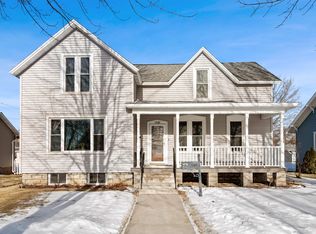 1528 Carney Blvd, Marinette, WI 54143