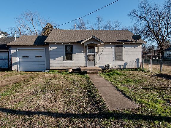 3rd image of 914 E Wagner Ave