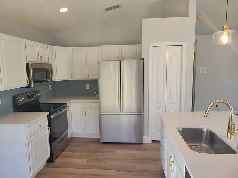 20907 Country Barn Dr — Photo 10