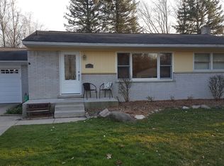 42531 Lakeland Ct, Plymouth, MI 48170