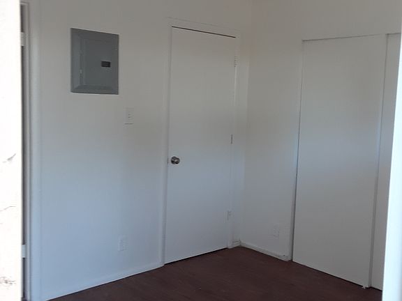4th image of 6802 W Glendale Ave Unit 01