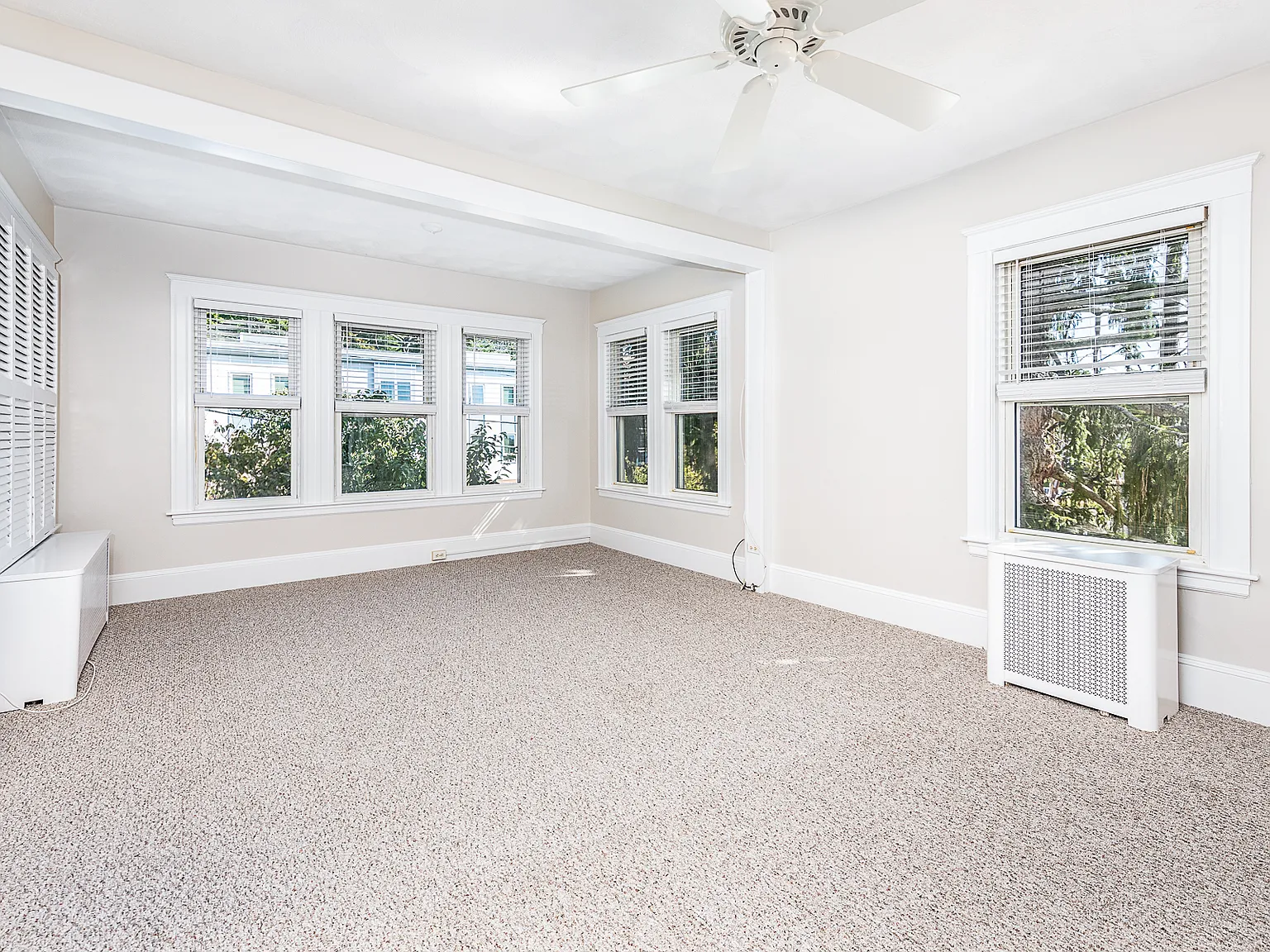 2 bed, 1176 sqft, $2,950 — Photo 2