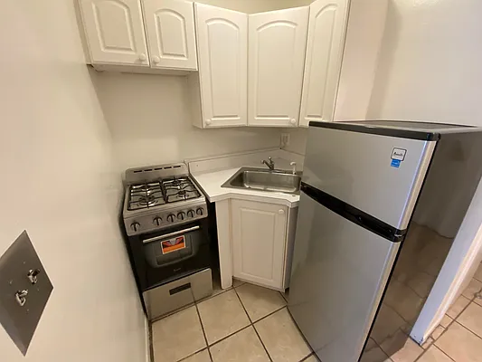 Rented by Corcoran | media 4