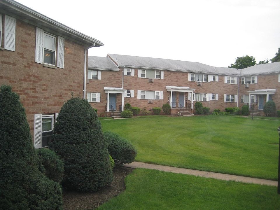 1st image of 2-34 Virginia Dr
